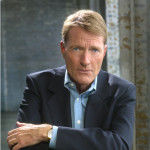 Lee Child_publicity_(c) Sigrid Estrada