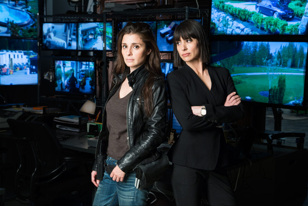 Shiri and Constance Zimmer (as Quinn) get ready to fight about something that's not a man. (Photo Credit: James Dittiger)
